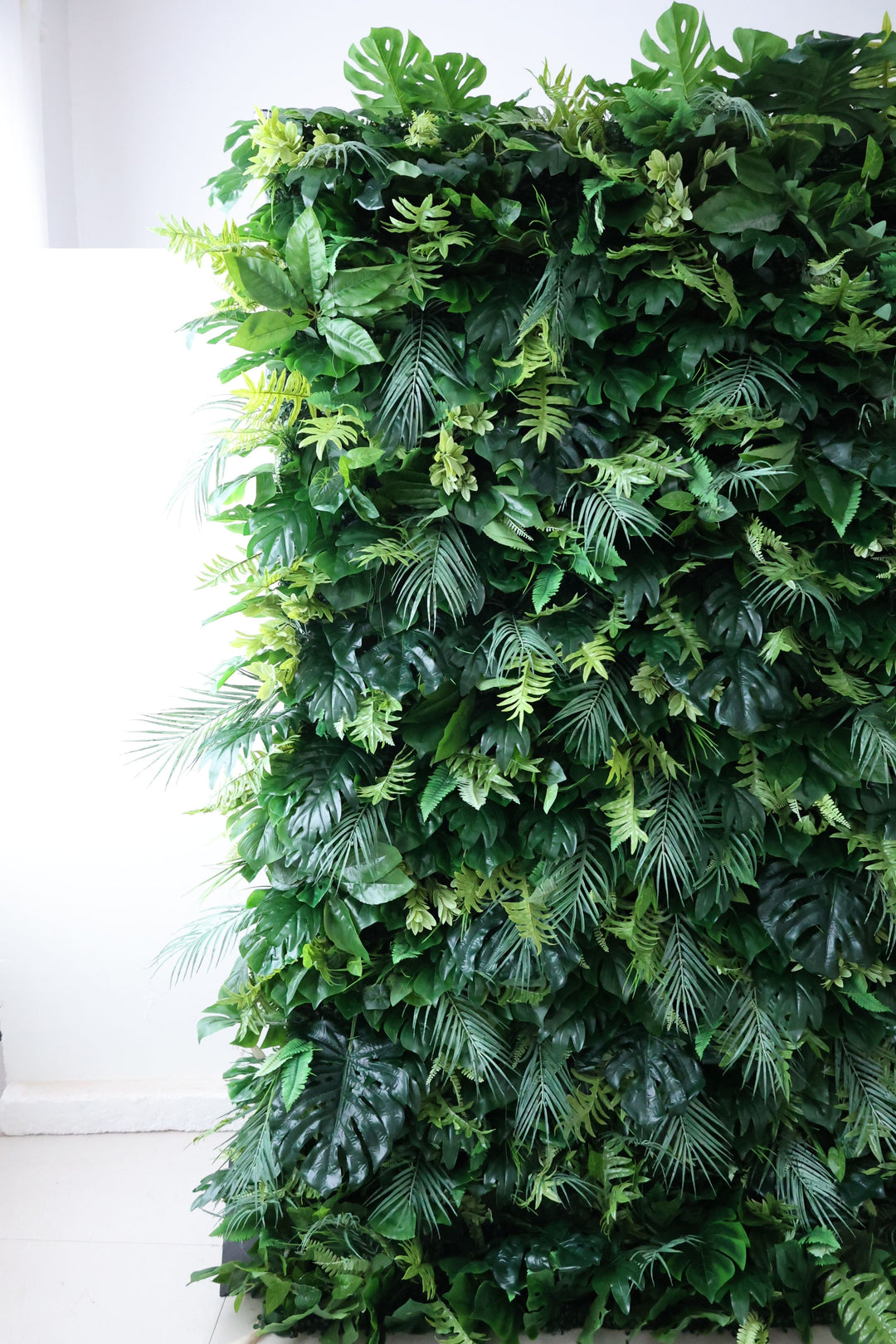 Green Grass, Reed Pampas Grass, Artificial Flower Wall, Wedding Party Backdrop